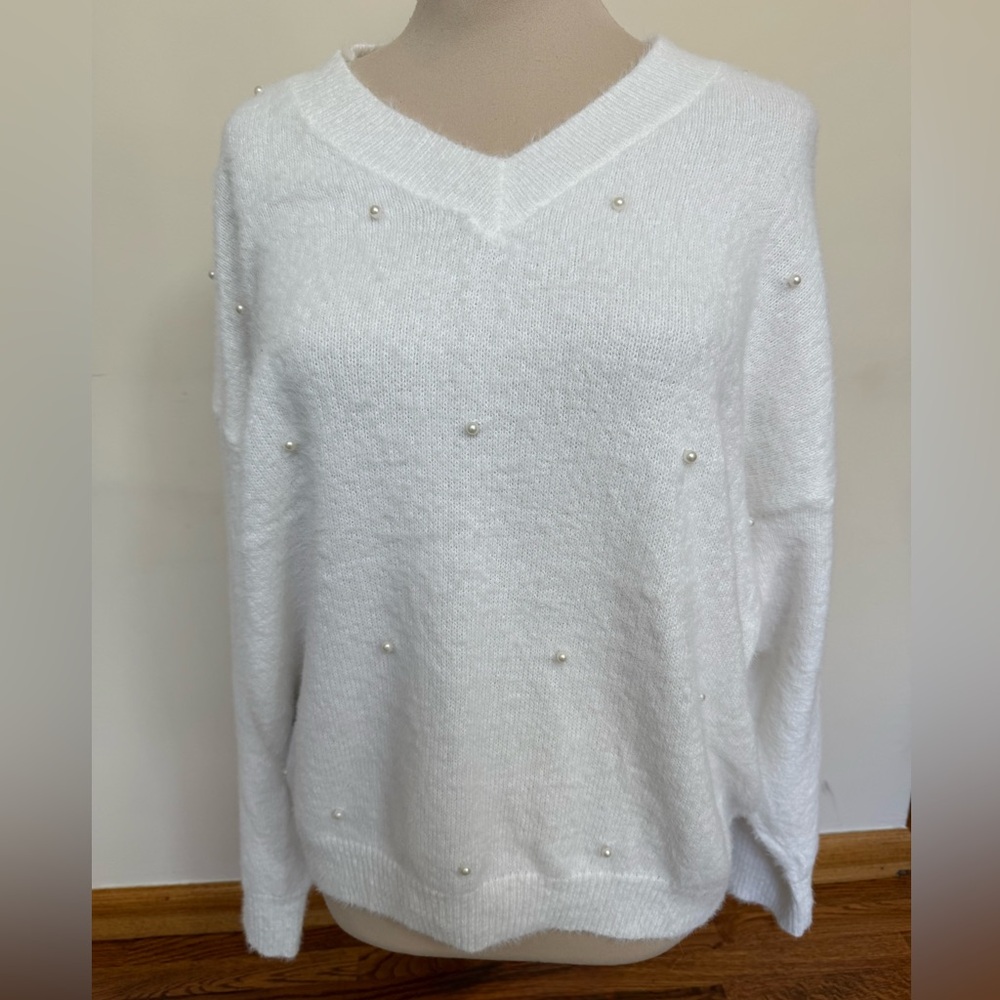 Elegant White V-Neck Sweater with Pearl Accents